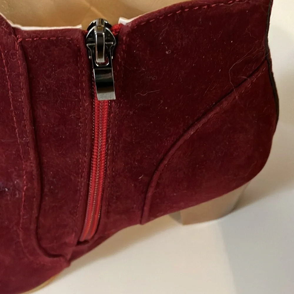 VERO CUOIO Italian Made Burgandy Suede Ankle Boots. Size 41 Excellent preowned - Picture 4 of 13